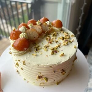 Gulab jamun cake